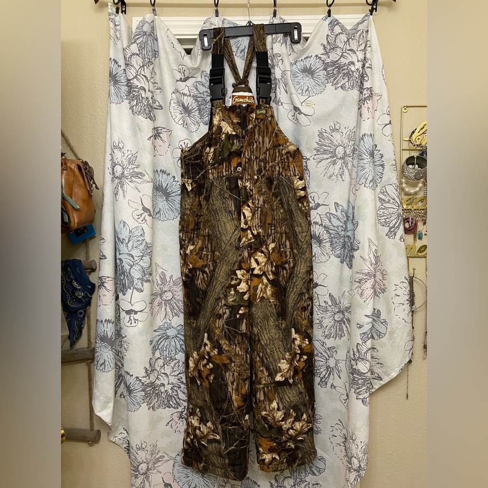 Youth Hunting Camo Overalls / Buckle Suspenders / Like New!